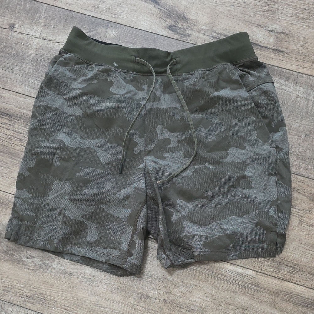 Lululemon T.H.E. Short Linerless 7" Shorts - Variegated Mesh Camo Olive